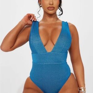 Elegant Blue Women's One Piece Swimsuit, Simmer design, size‎ small, HEAT brand
